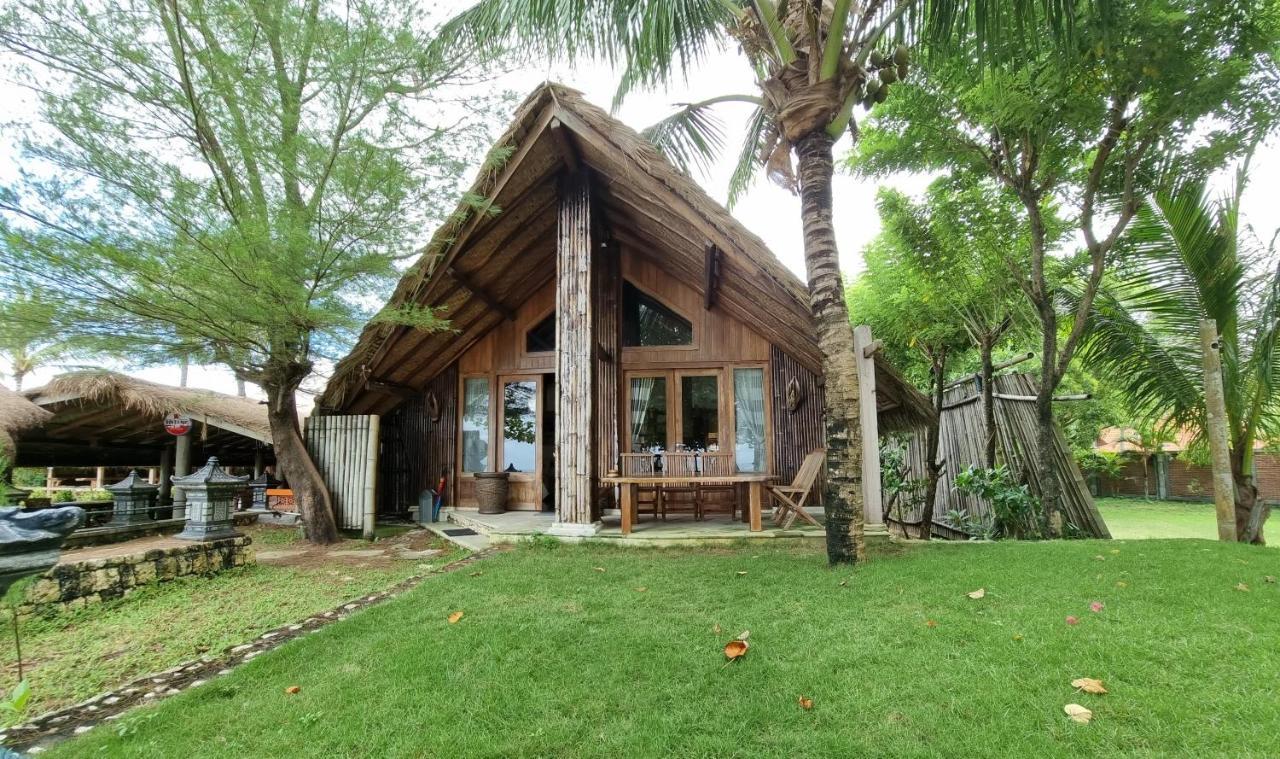 Istana Ombak Eco Resort Pacitan Kültér fotó