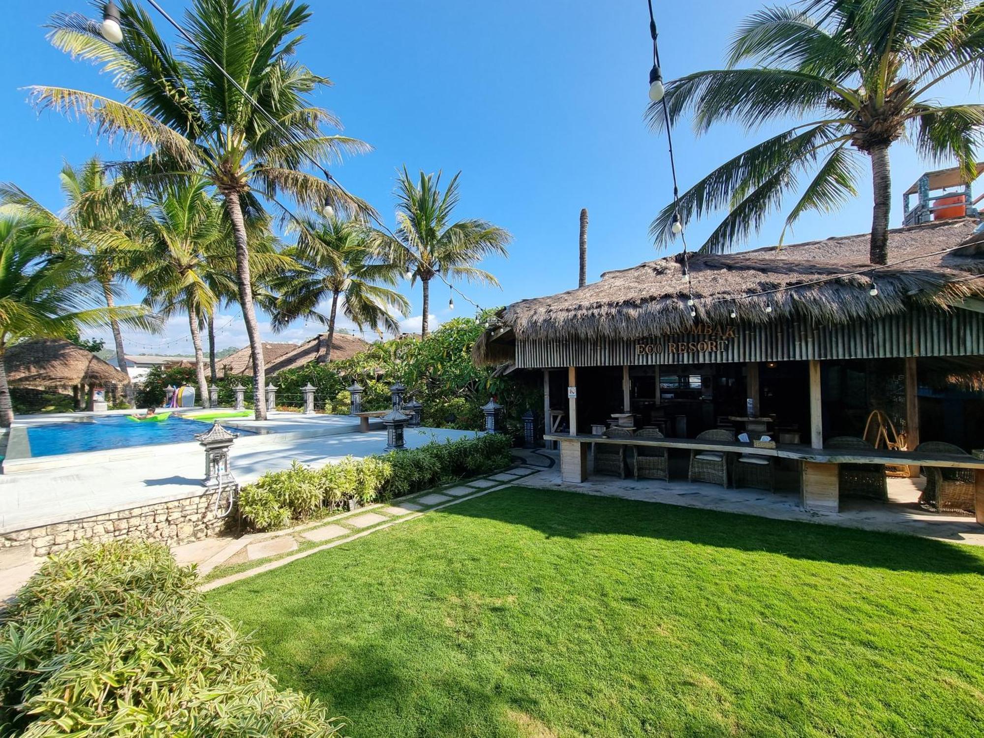 Istana Ombak Eco Resort Pacitan Kültér fotó